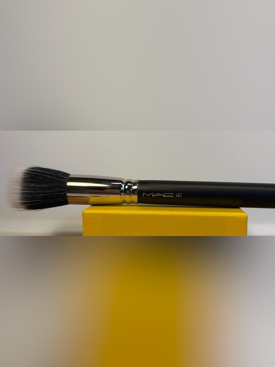 MAC Cosmetics Other - VINTAGE ORIGINAL MAC Cosmetics 187 Duo-Fiber Stippling Brush!!